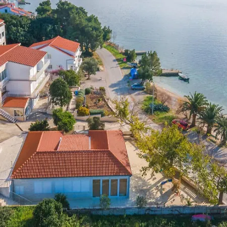 Villa Ponar *